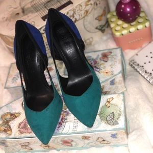 Colorblock Pumps